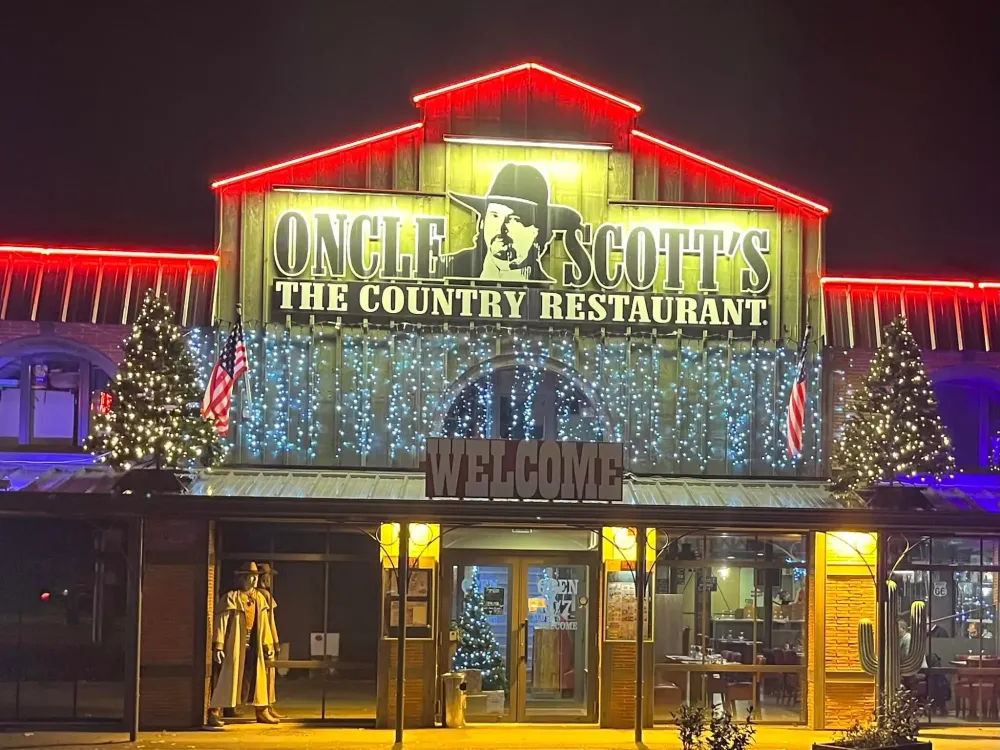 oncle-scotts-facade-noel